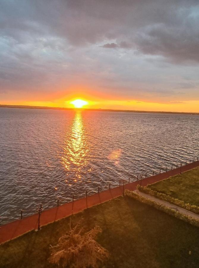 Deluxe Lake View ママイア エクステリア 写真